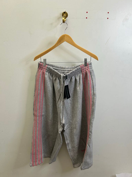 New Gv Gallery Grey Pink Sweatshorts Size Small