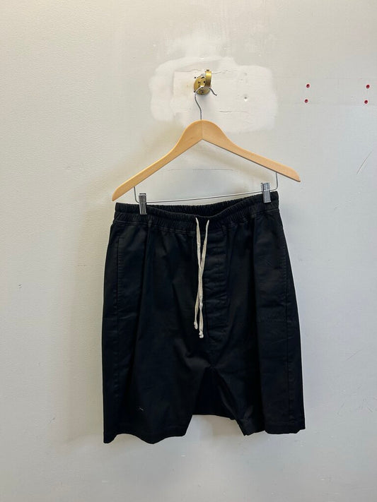 Preowned Rick Owens Black Drop Crotch Wax Shorts size L