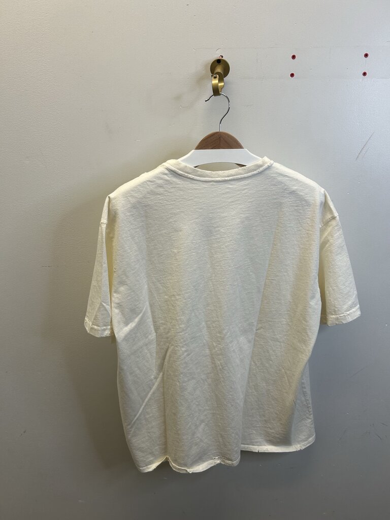 New Gv Gallery Cream Blank tee Sz.Medium