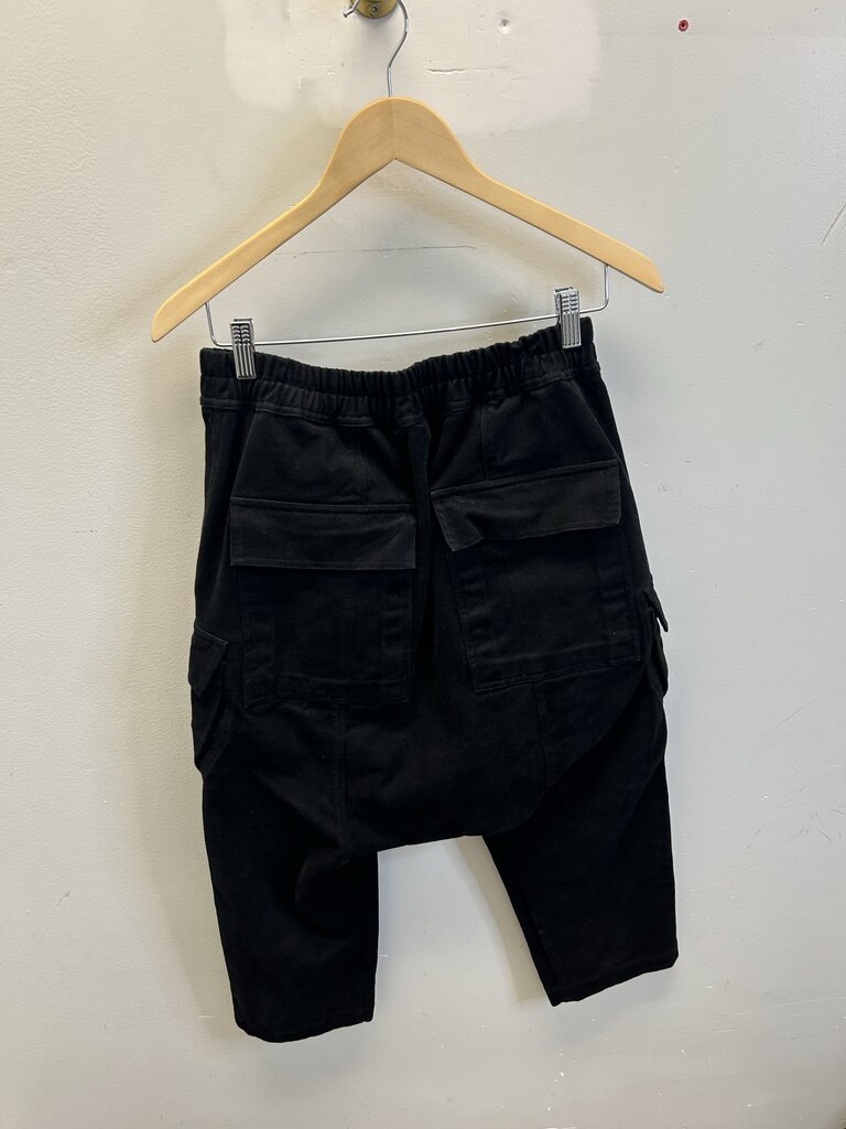 Preowned Rick Owens Black 3/4 Cargo Size 36