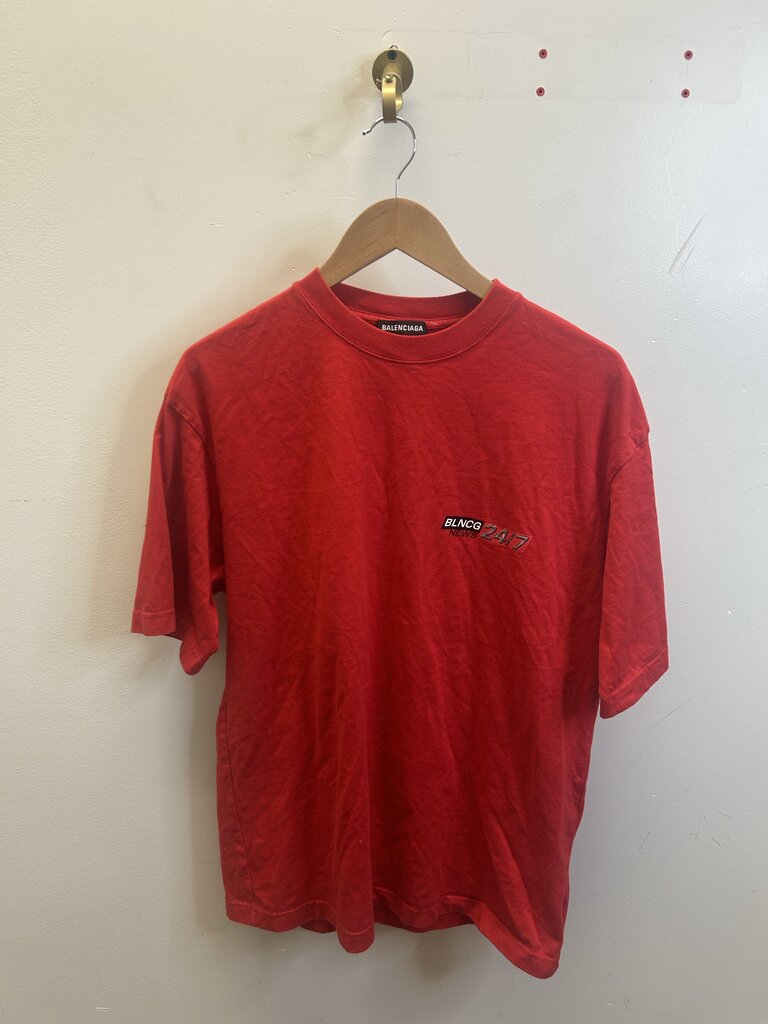 Preowned Balenciaga Red News Tee Size Small
