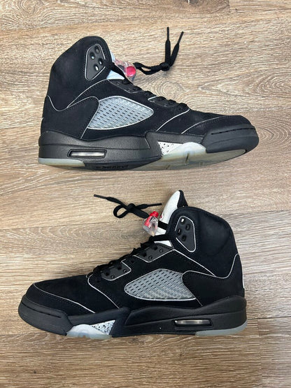 Preowned Jordan 5 Metallic Size 8