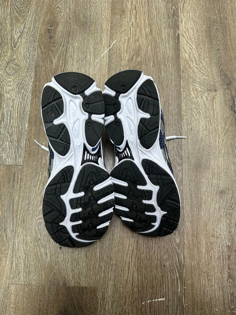 Preowned Saucony Omni 9 Navy Size 7M