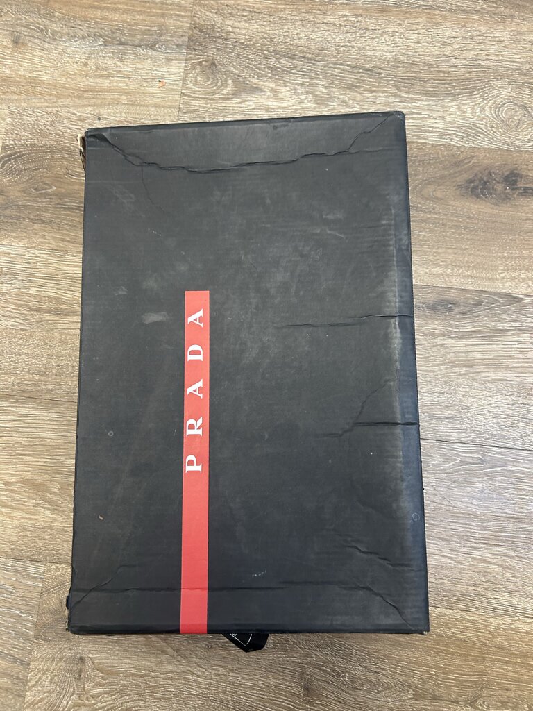 New Prada America's Cup Red & White sz.9.5(11-11.5M)