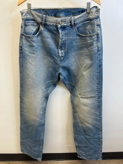 Preowned Essentials Light Wash Jeans Sz.32