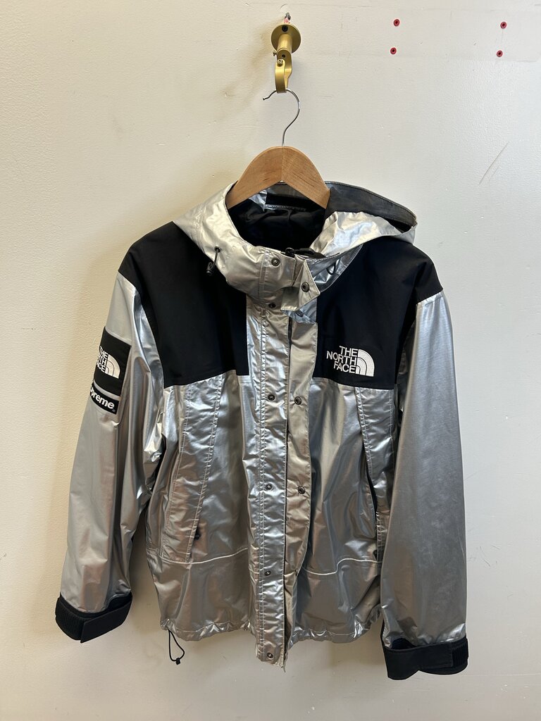 Preowned Supreme Silver TNF Windbreaker sz.Large