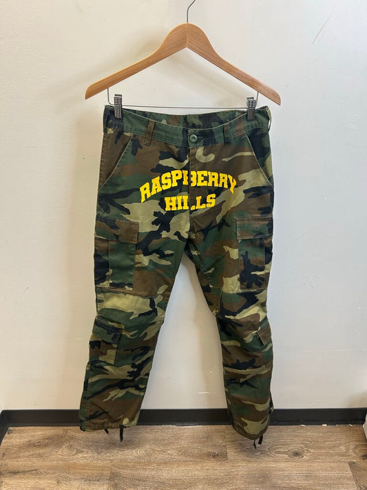 New GV Gallery Camo Yellow Pants sz.S