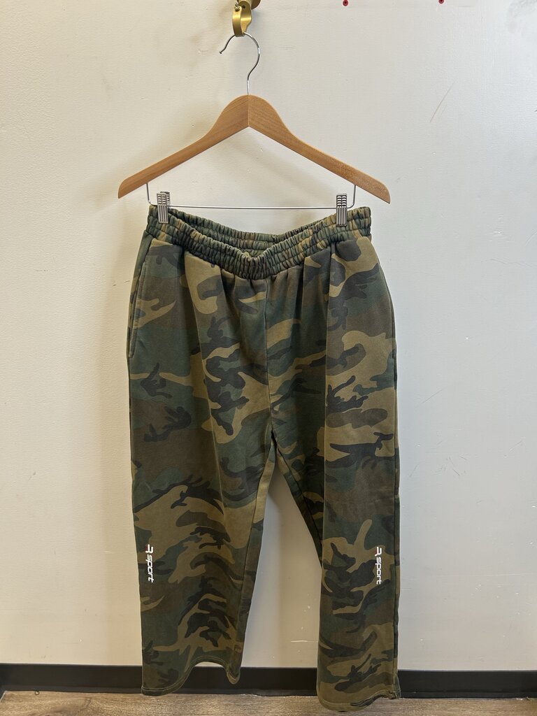 Preowned Gv Gallery Camo Sweatpants Sz.Small