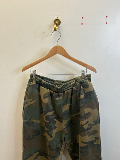Preowned Gv Gallery Camo Sweatpants Sz.Small