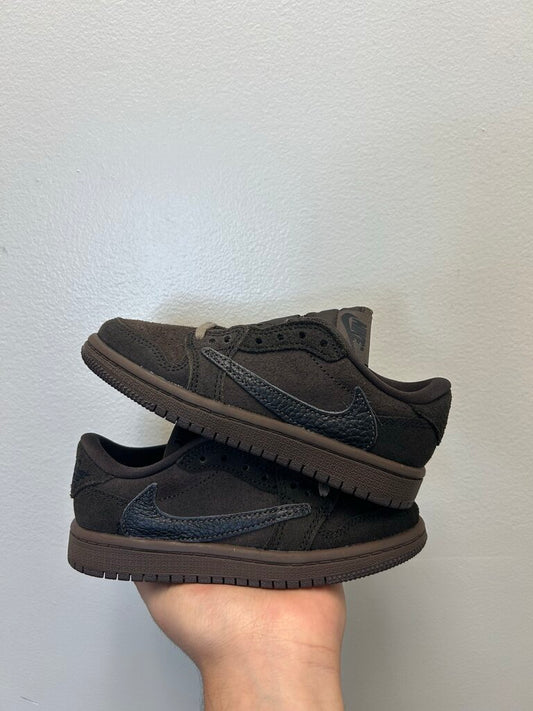 New Travis Scott Velvet Brown Jordan 1 sz.10.5C