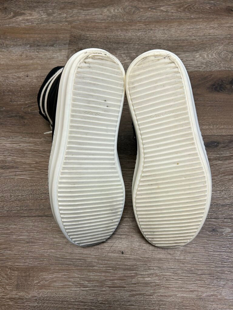 Preowned Rick Owens Hi Black Ramone sz.40.5(1 No Insole)