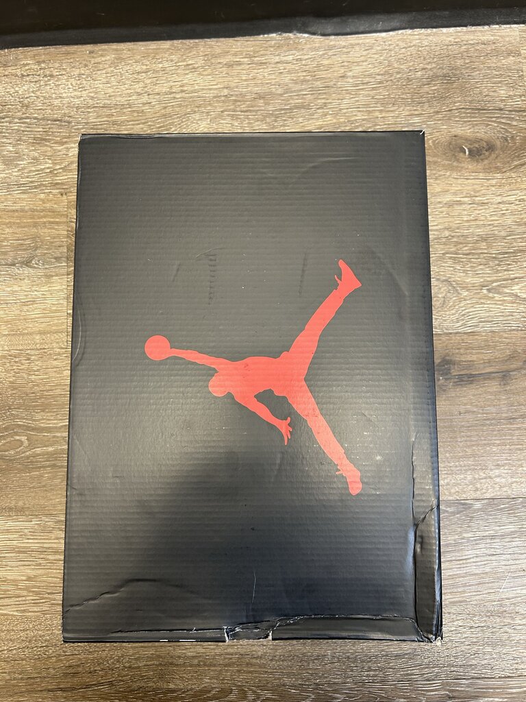 New Jordan 5 Tokyo Size 9