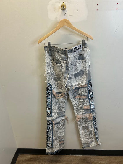 Preowned WDW Lightwash Floral Denim Size 30