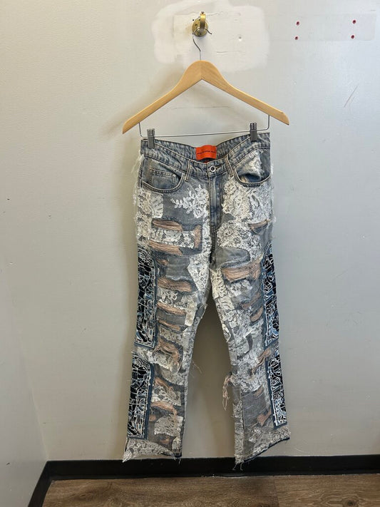 Preowned WDW Lightwash Floral Denim Size 30