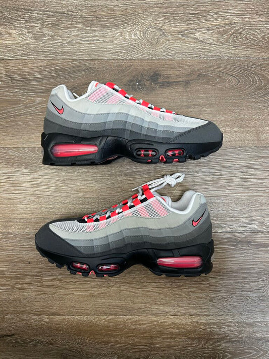 New Air Max 95 Red size 8.5