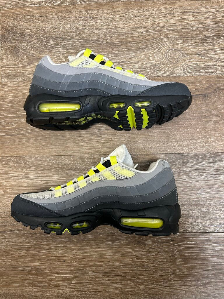 New Nike Air Max 95 Neon Sz.8.5 (2020)