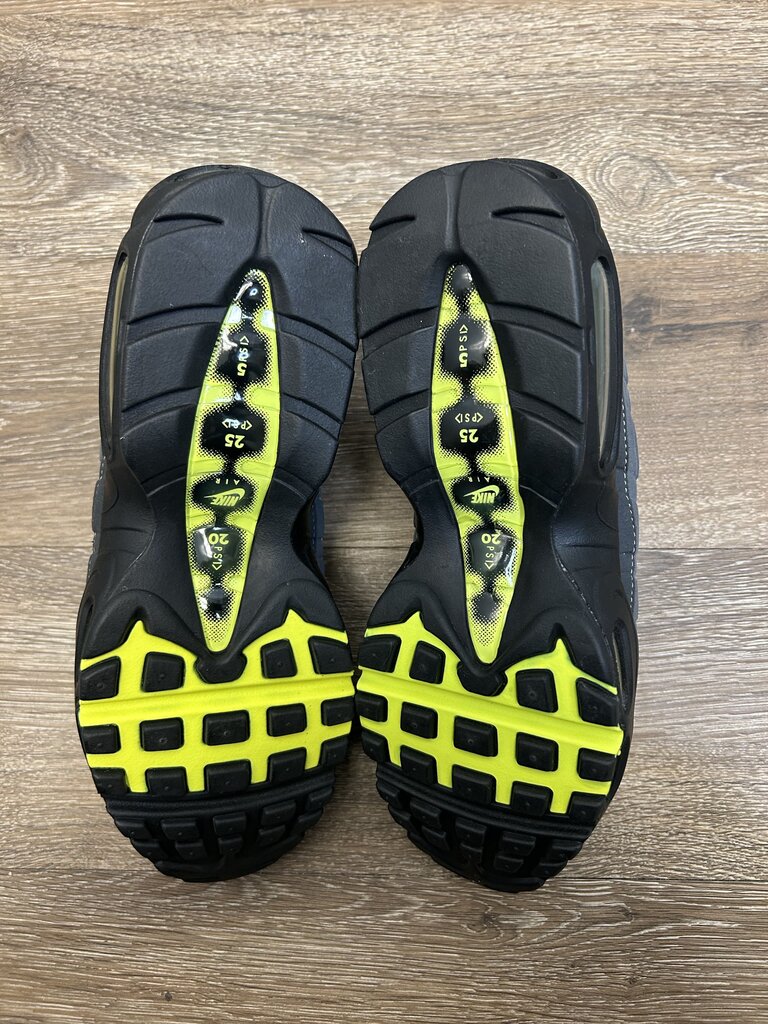 New Nike Air Max 95 Neon Sz.8.5 (2020)