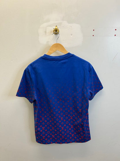 Preowned Louis Vuitton Blue Red Monogram Fade Tee size S