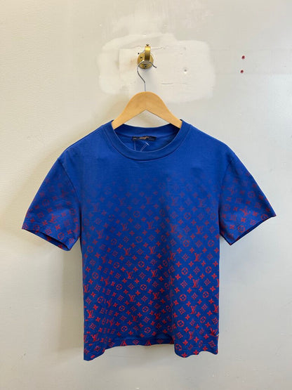 Preowned Louis Vuitton Blue Red Monogram Fade Tee size S