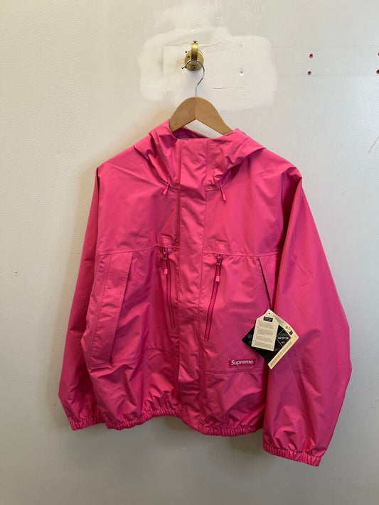 New Supreme Goretex Shell Jacket Pink sz.L