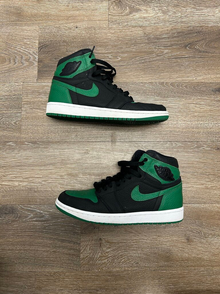Preowned Retro Jordan 1 Pine Green 2.0 Sz. 8.5