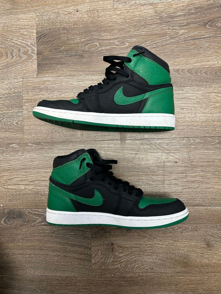 Preowned Retro Jordan 1 Pine Green 2.0 Sz. 8.5