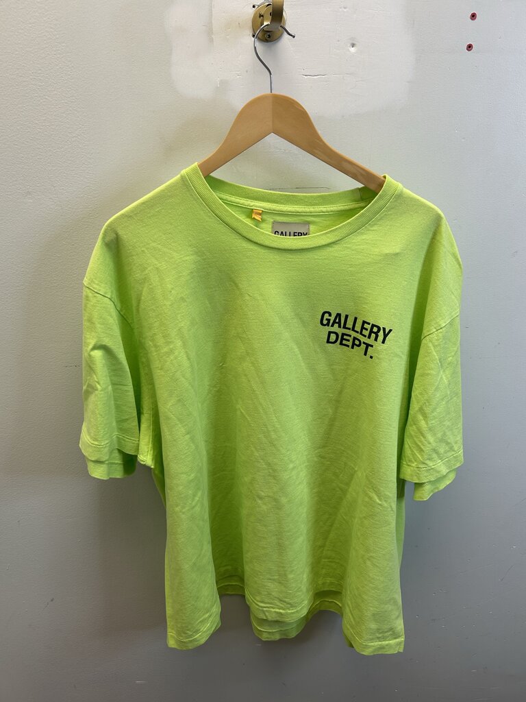 Preowned Gallery Dept Lime Green Tee size 2XL