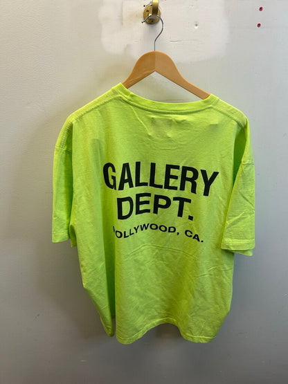 Preowned Gallery Dept Lime Green Tee size 2XL