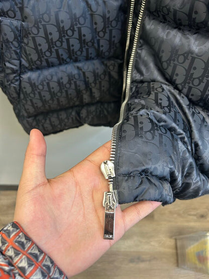 Preowned Dior Oblique Black Puffer size 46(S/M) (ZIPPER FLAW)