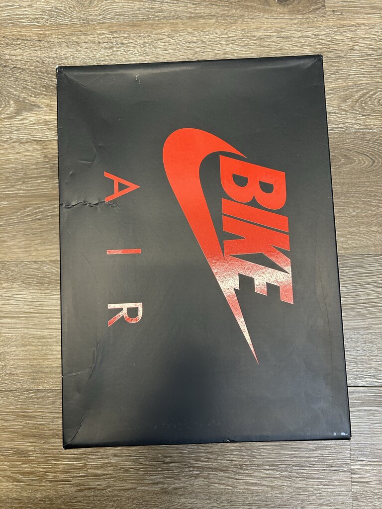 Preowned Jordan 4 RM Anthracite Sz.9.5