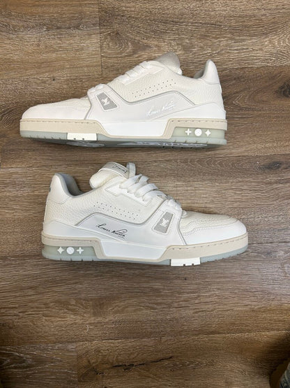 New Louis Vuitton White Grey Trainer size 10(12)