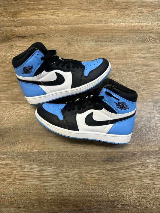 Preowned Jordan 1 UNC size 8