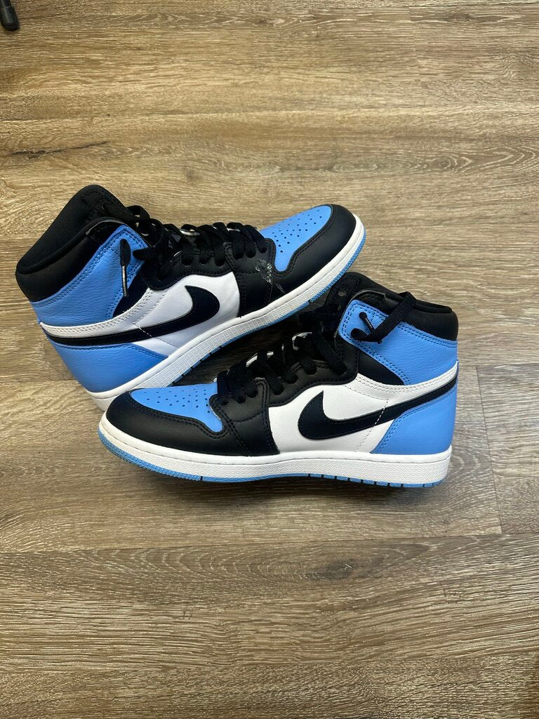 Preowned Jordan 1 UNC size 8