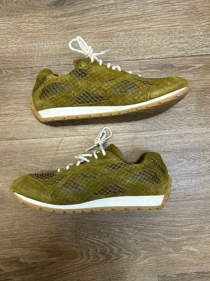 Preowned Bottega Venetta Suede Olive Orbit size 42