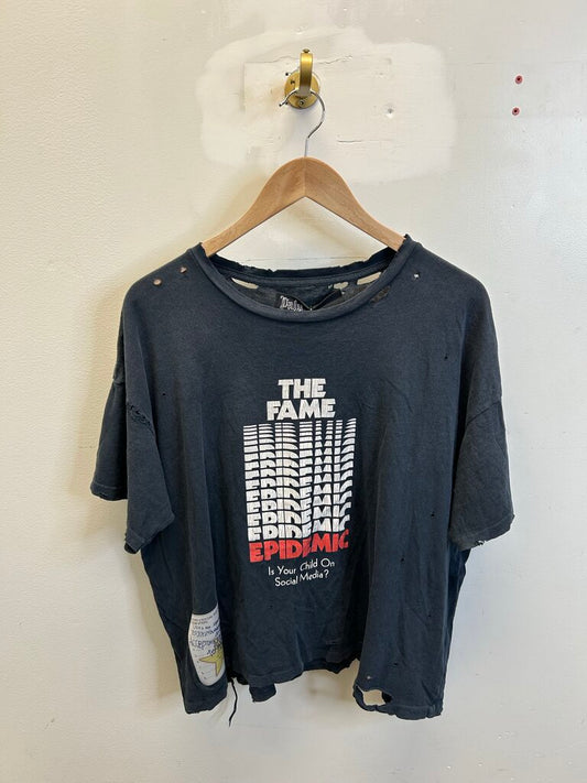 New Paly Epidemic Tee Sz.Medium