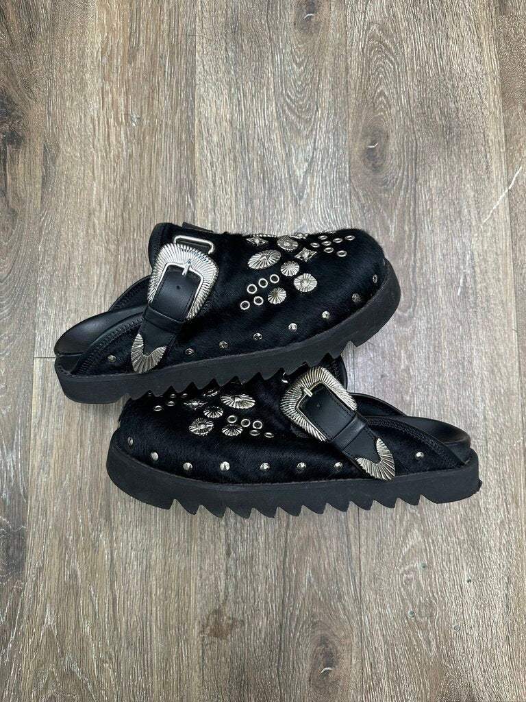 Preowned Toga Virilis Black Fur Slipper size 42