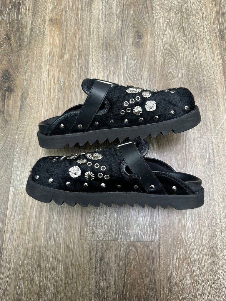 Preowned Toga Virilis Black Fur Slipper size 42