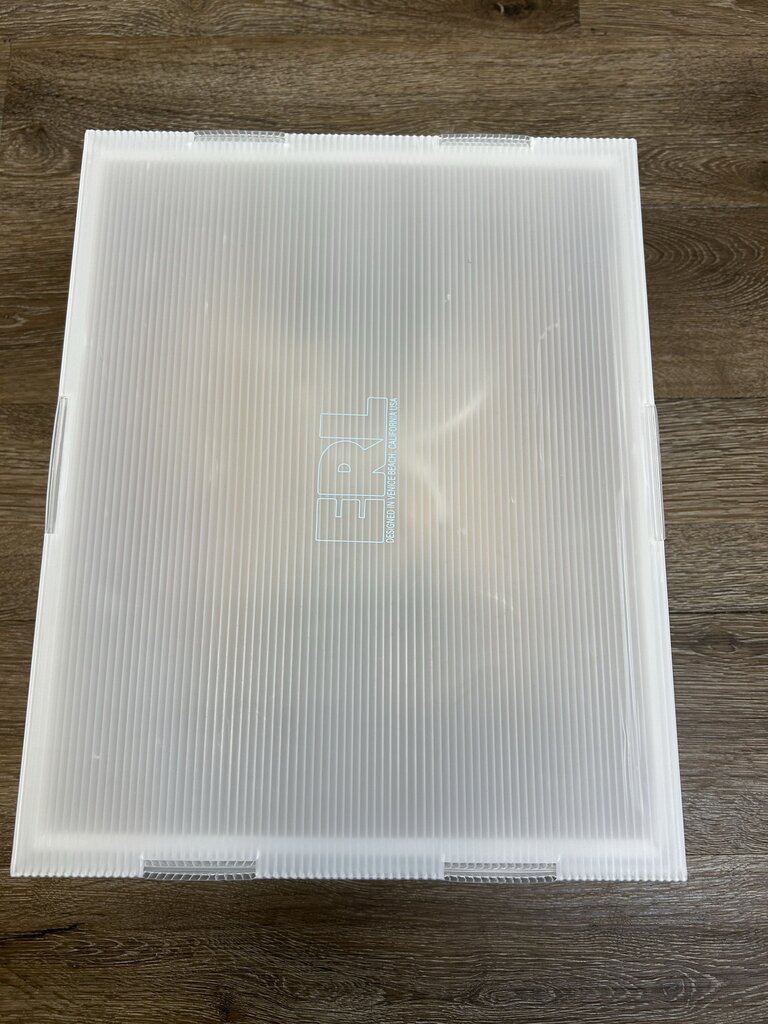 Preowned ERL Vamps Sand size 8