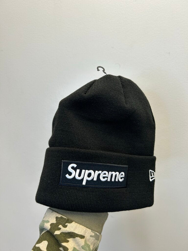 New Supreme Bogo Black White Beanie