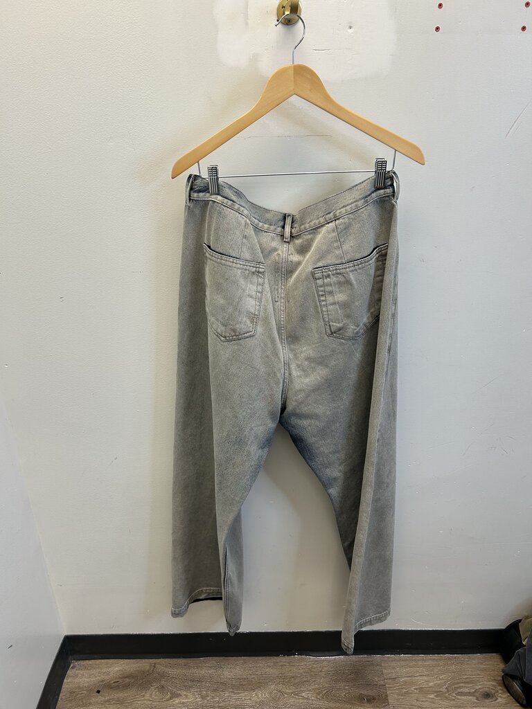 Preowned Rick Owens Bleach Geth Denim sz.38