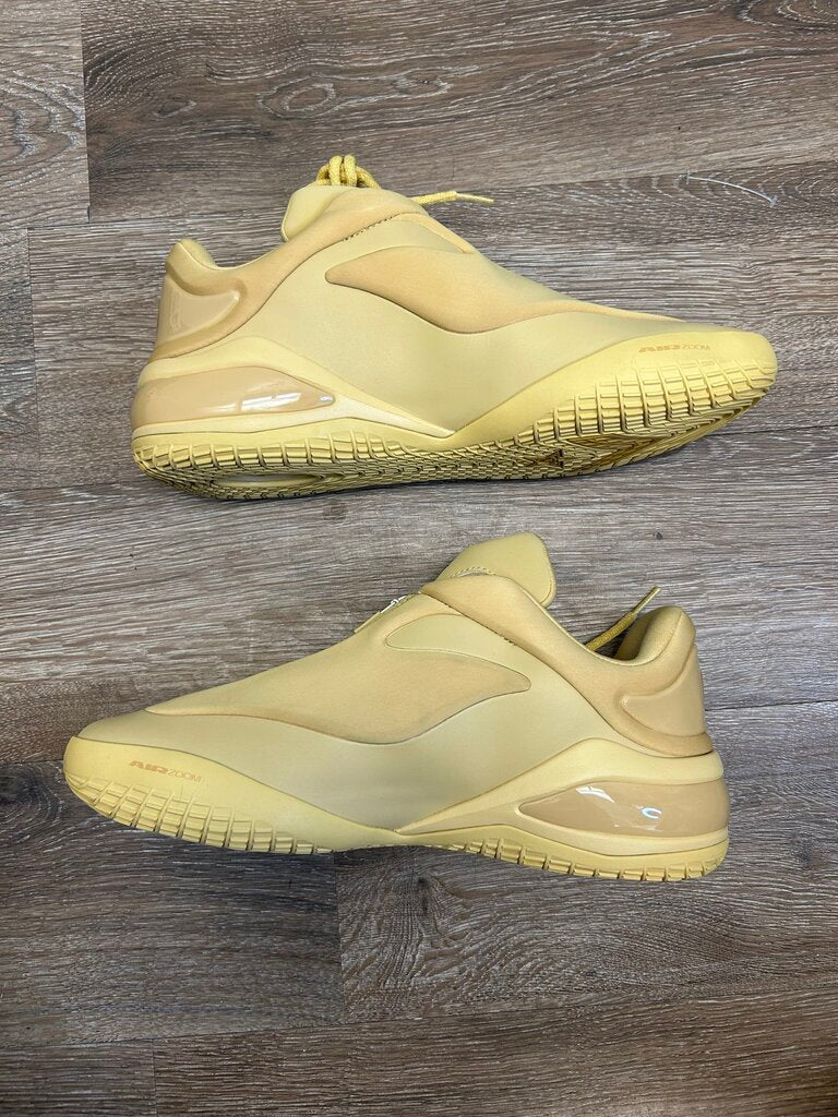 New Shai 001 Butter sz.11(SIGNED BOX)