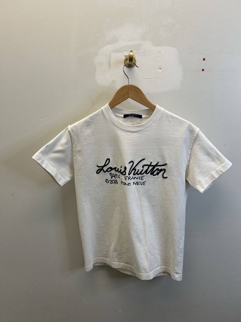 Preowned Louis Vuitton White Paris France Tee Sz.XS