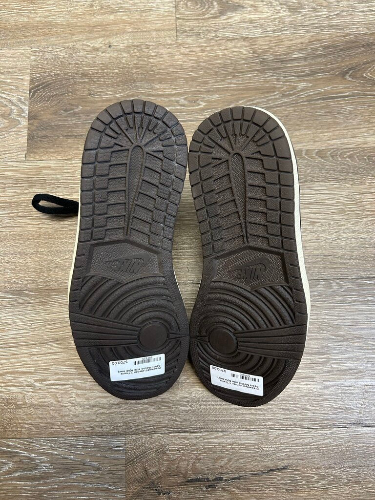 Preowned Jordan 1 Travis Scott Mocha size 8(no box)