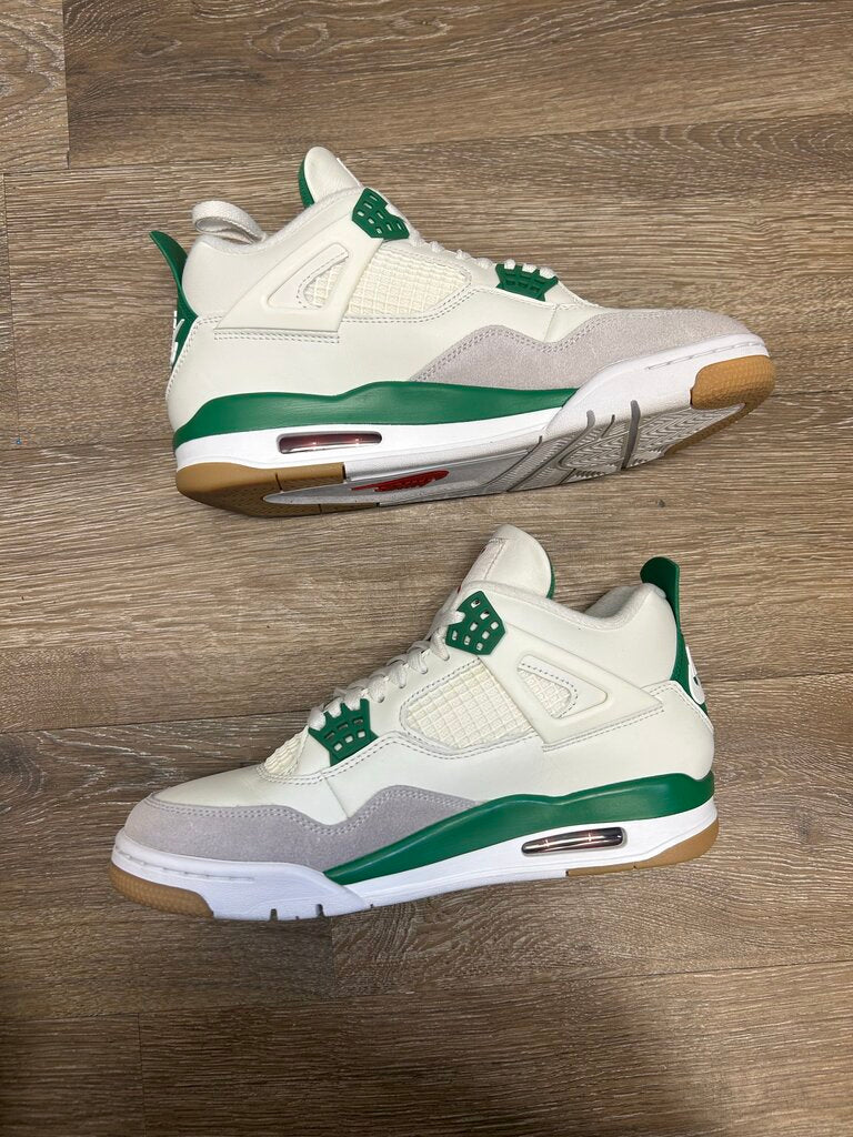 Preowned Jordan 4 Nike SB Green size 8