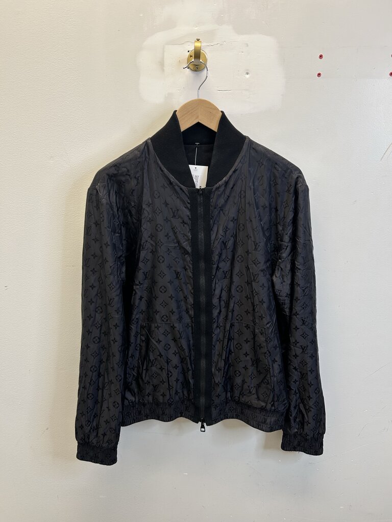 Preowned Louis Vuitton Black Monogram Reversible Zip Size Small