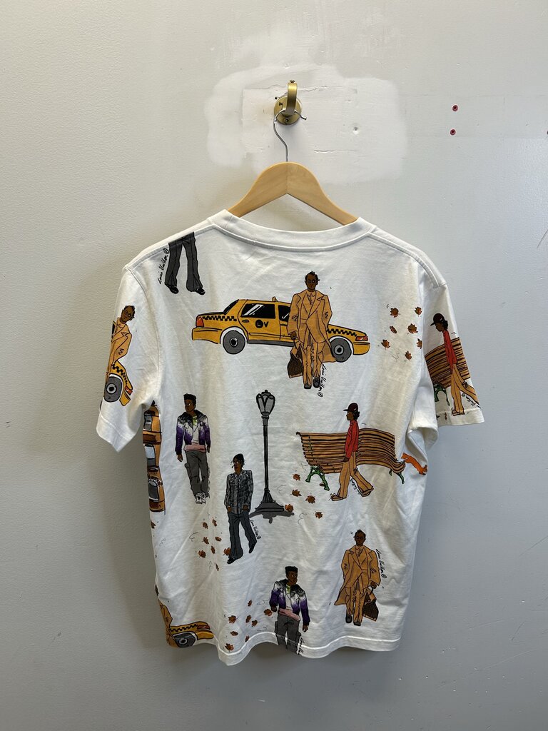 Preowned Louis Vuitton AOP Runway New Walkers Cream Tee sz.L