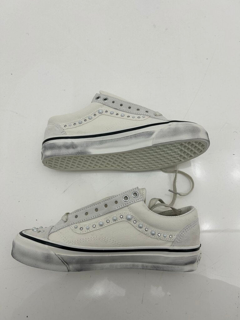 New Vans Pealized Pack White Size 7.5