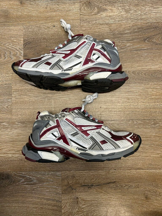 Preowned Balenciaga Runner Burgundy size 42 (no box)