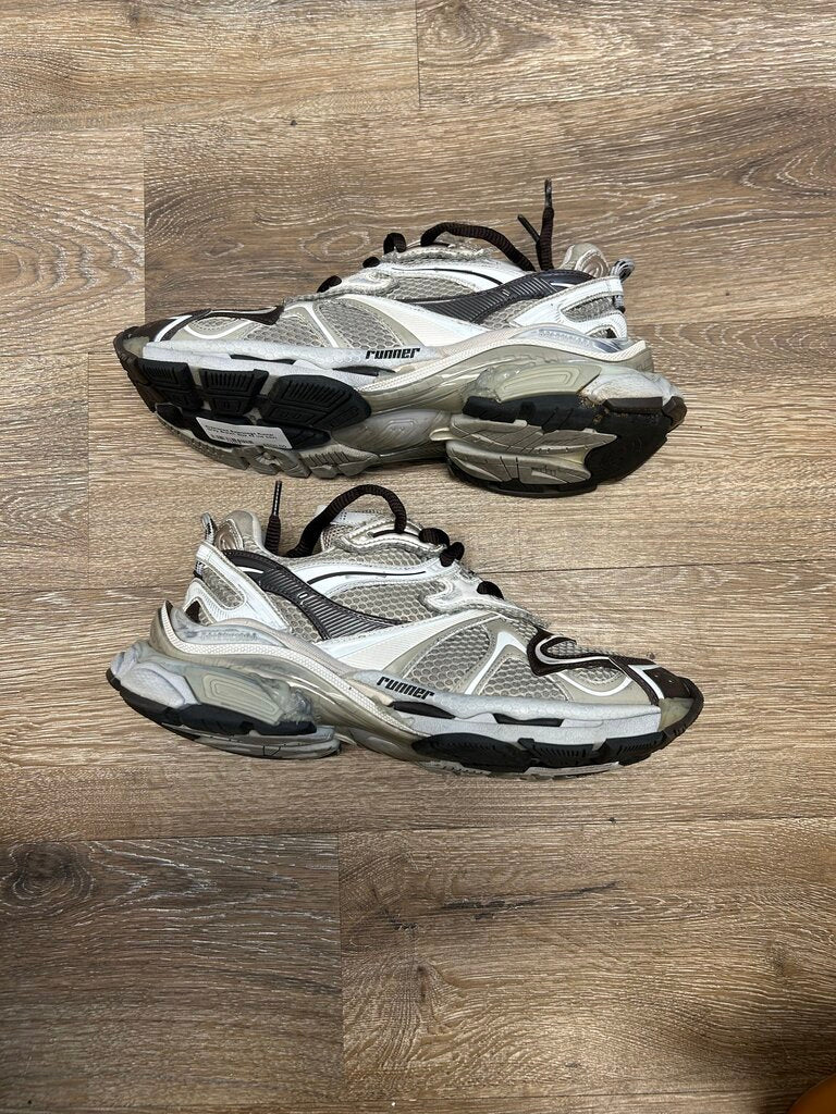 Preowned Balenciaga Runner Grey Brown Size 42 (no box)