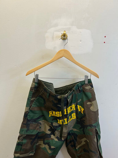 Preowned Gv Gallery Camo Shorts Size Large